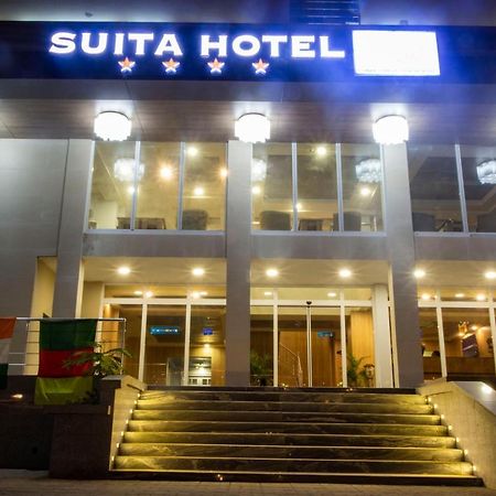 Suita Hotel Яунде Екстер'єр фото