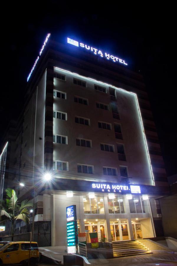 Suita Hotel Яунде Екстер'єр фото